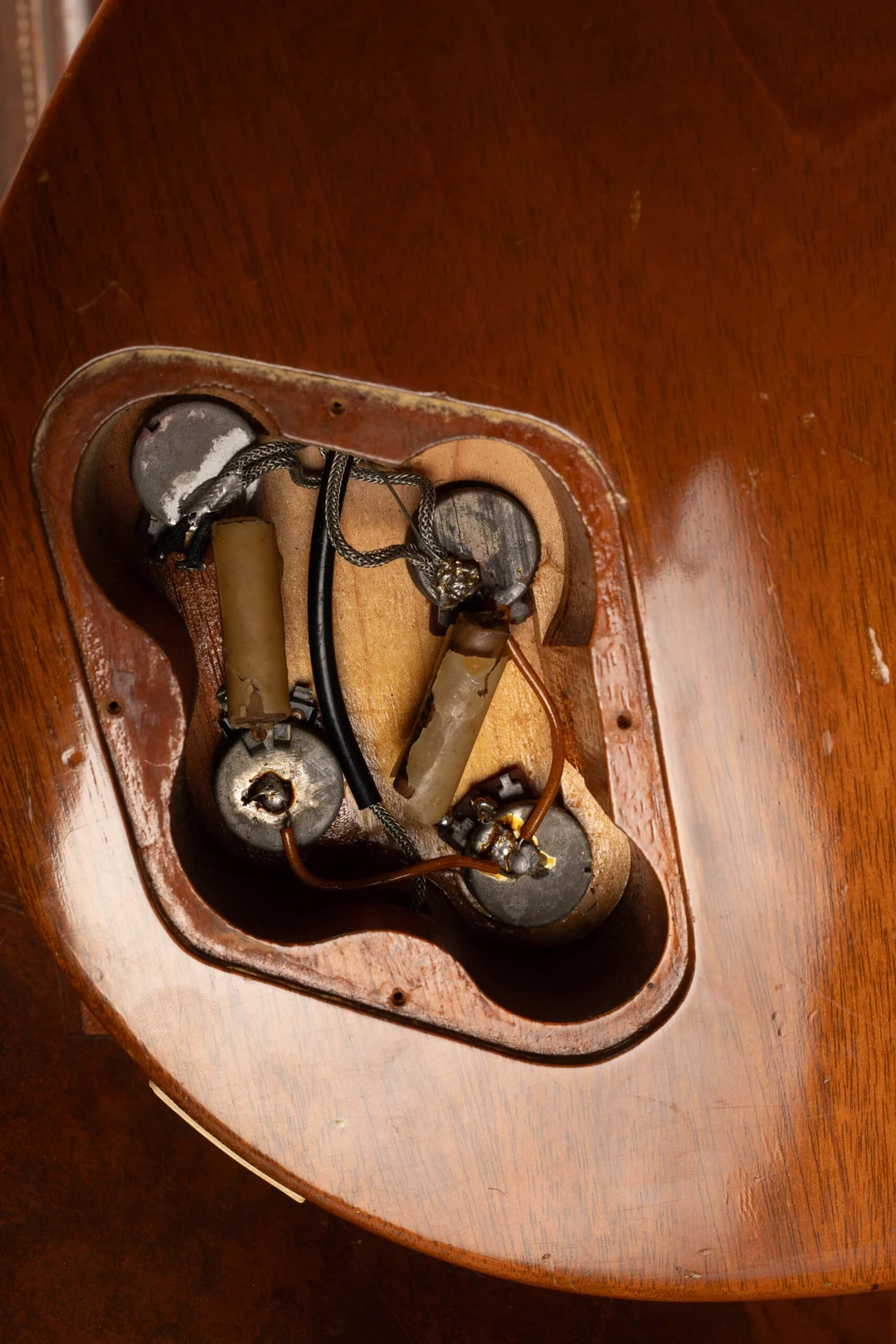 Original control cavity wiring and wax-coated capacitors in a 1954 Gibson Les Paul Goldtop