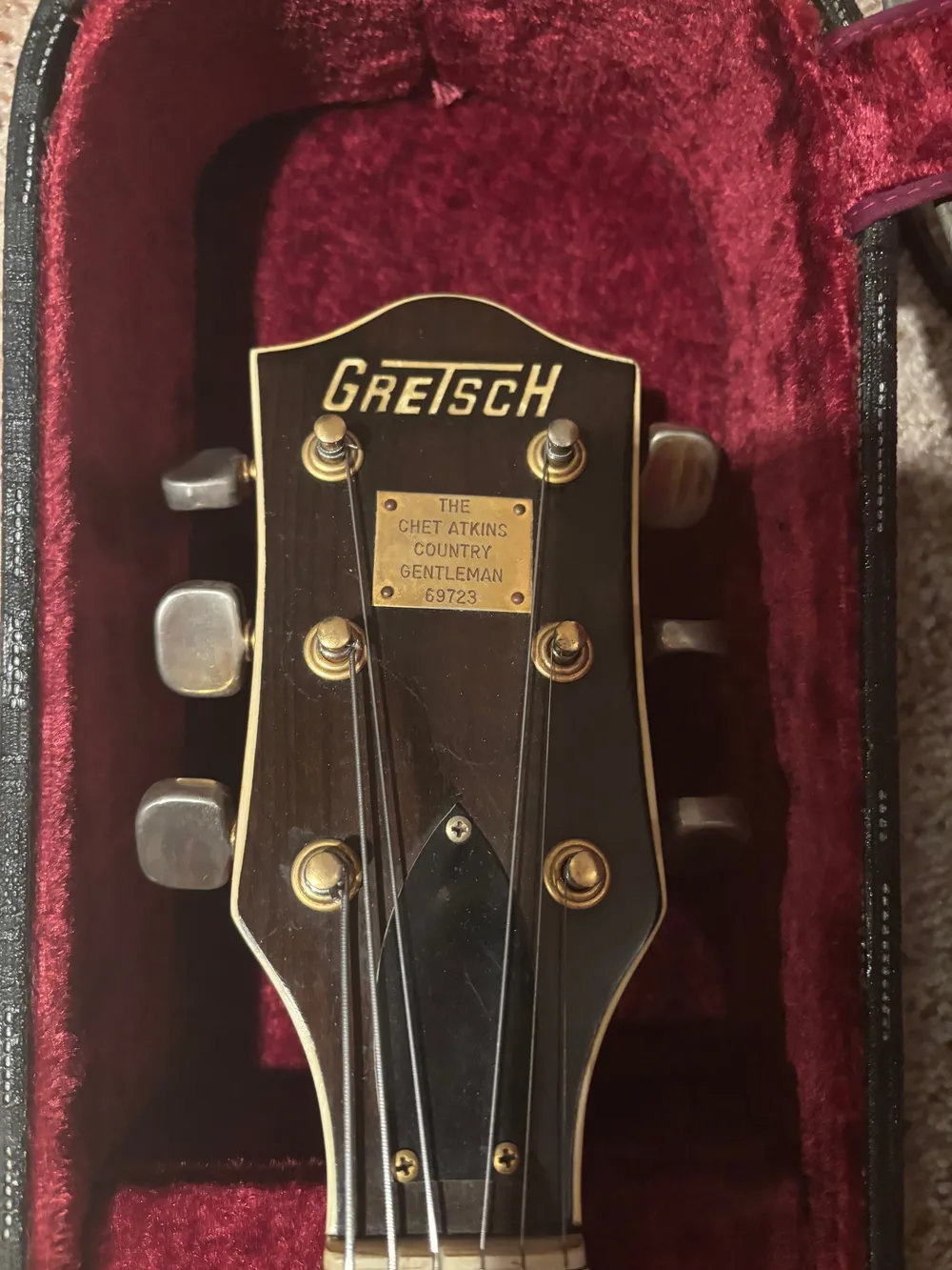 1965 Gretsch Country Gentleman headstock with model nameplate and serial 69723