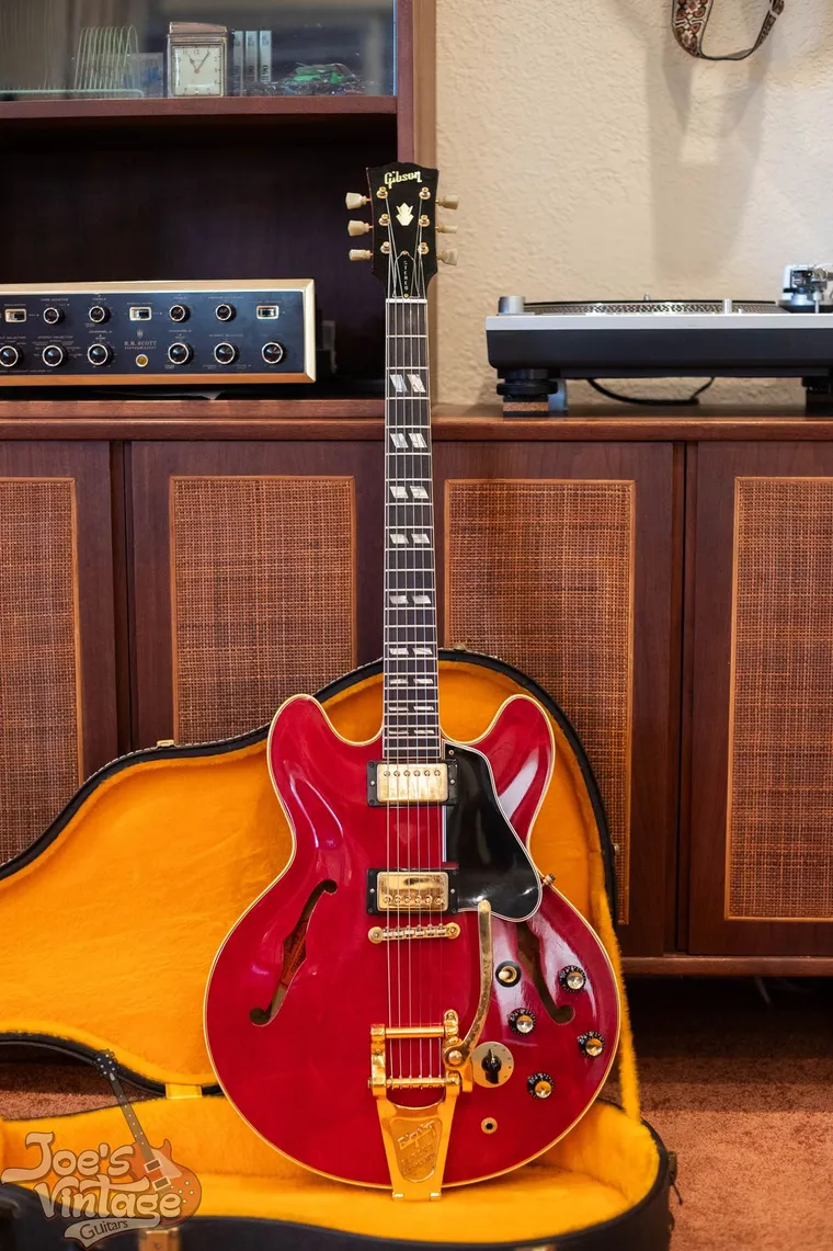 The 1966 Gibson ES-345 with its same year Ampeg amplifier