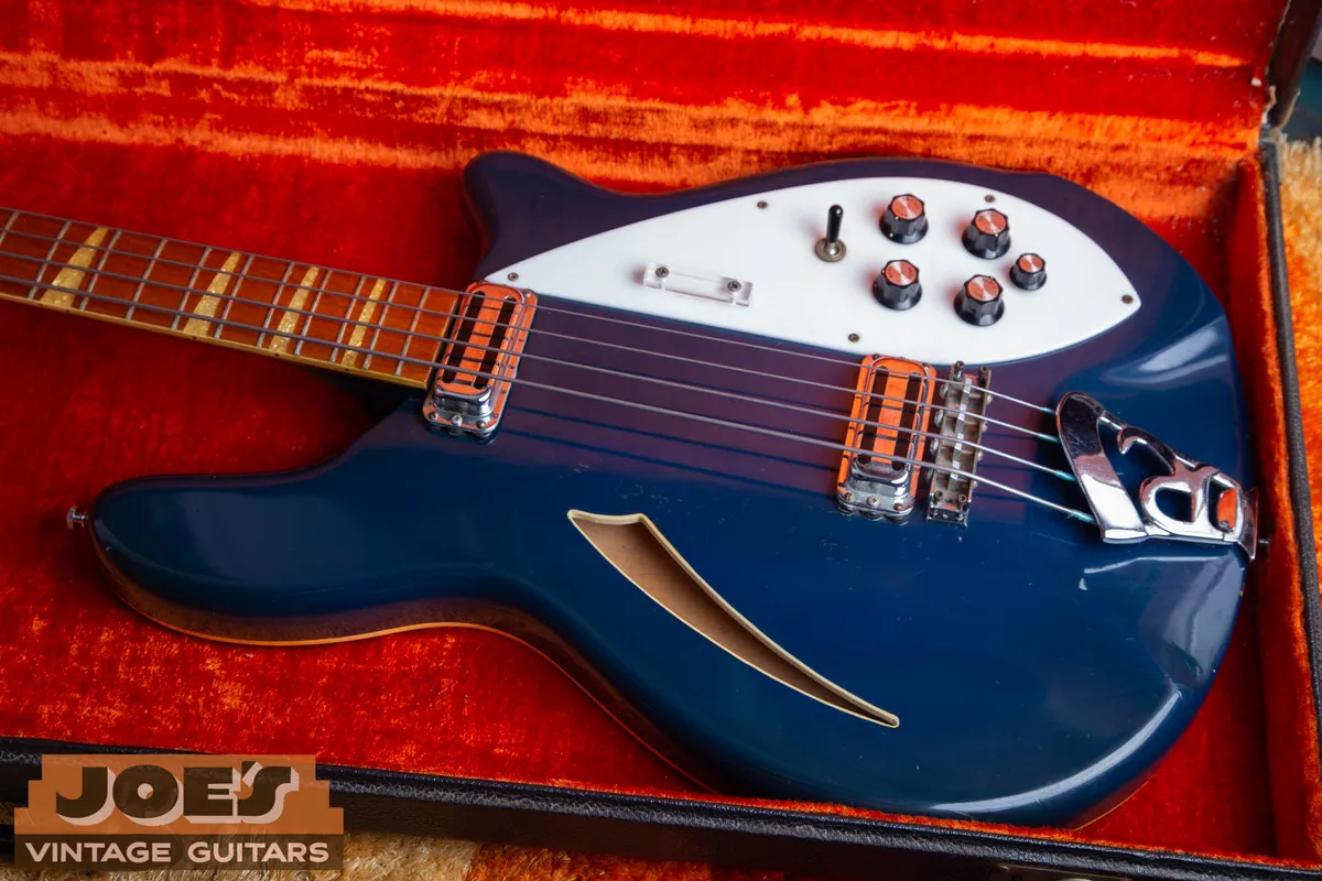 Joe’s 1968 Rickenbacker 4005 in Azureglo: Angled body view with two toaster-style pickups, five controls and an R tailpiece.