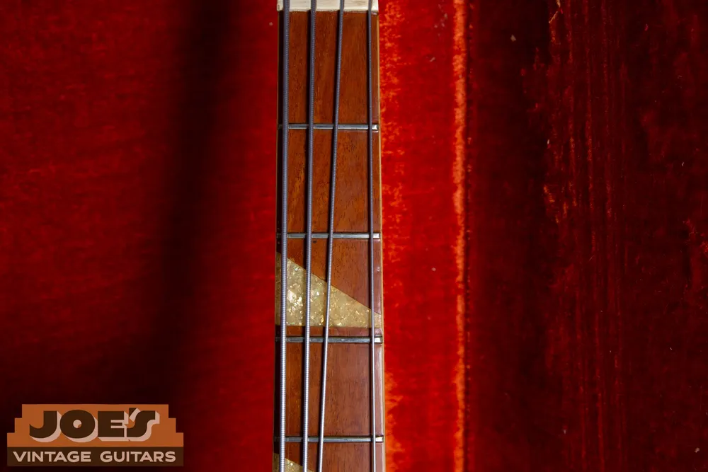 Joe’s 1968 Rickenbacker 4005 in Azureglo: Triangle-marker fingerboard. Compare the complete board rather than a single marker.