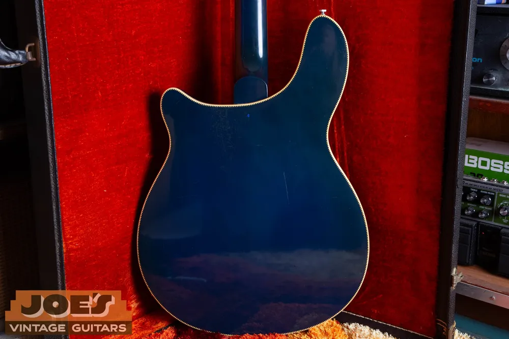Joe’s 1968 Rickenbacker 4005 in Azureglo: Complete body back. Include both overall and detail photographs when seeking an appraisal.