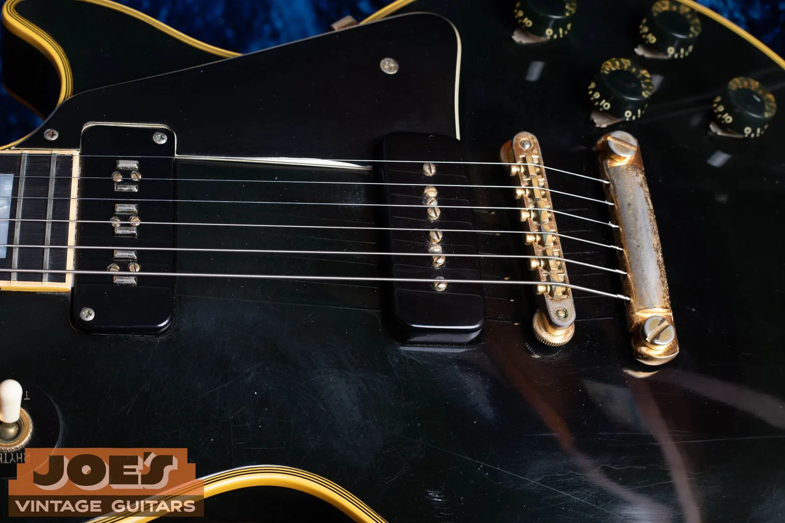 Alnico staple neck pickup and P-90 bridge pickup on a 1973 Les Paul Custom 1954 reissue