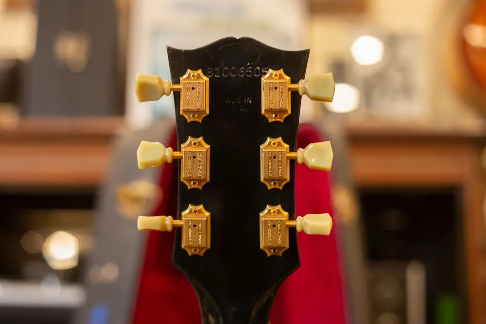 Serial 81006505 and Made in USA stamp on a 1986 Gibson J-200