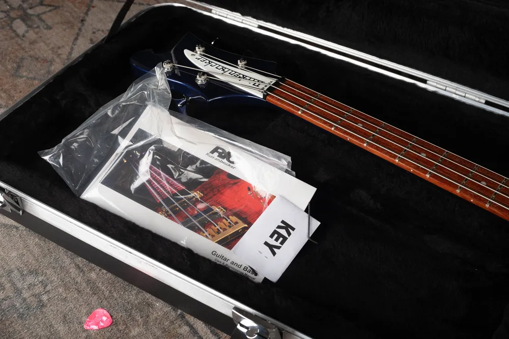 Archive 1989 Rickenbacker 4003 in blue: Bass in its case with accompanying material. Paperwork should be matched to the instrument before being used as provenance.