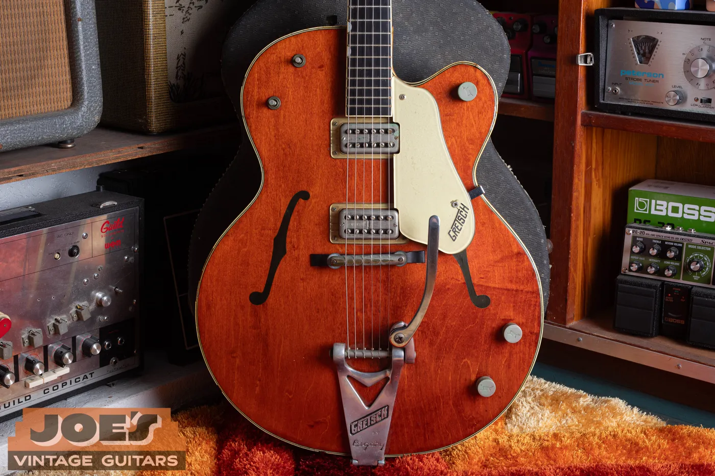 Gretsch Country Gentleman, Archived As 1959 showing body front and controls