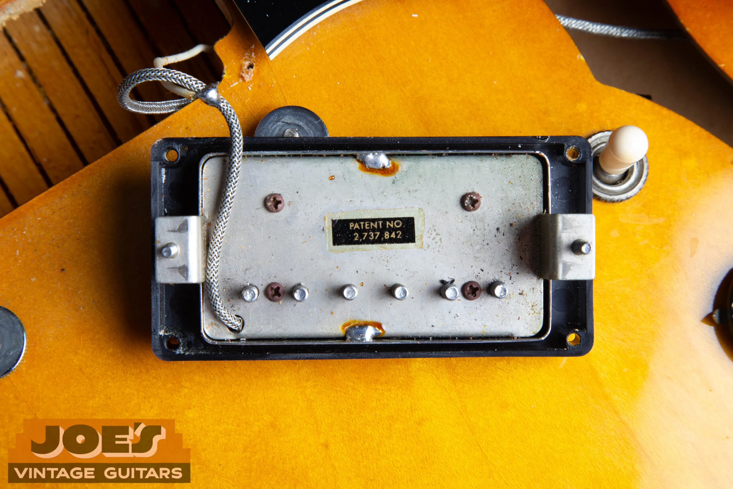 Gibson Patent Number T-top pickup, back view showing Patent No. sticker