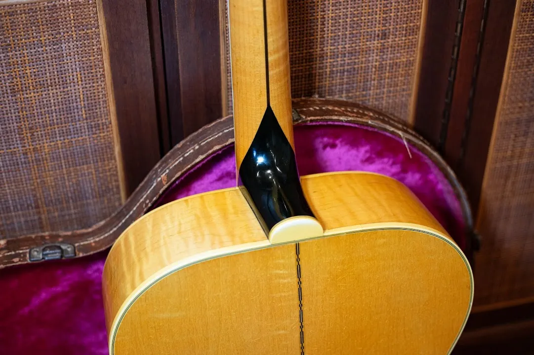 Rear neck joint and heel of the 1957 Gibson J-200