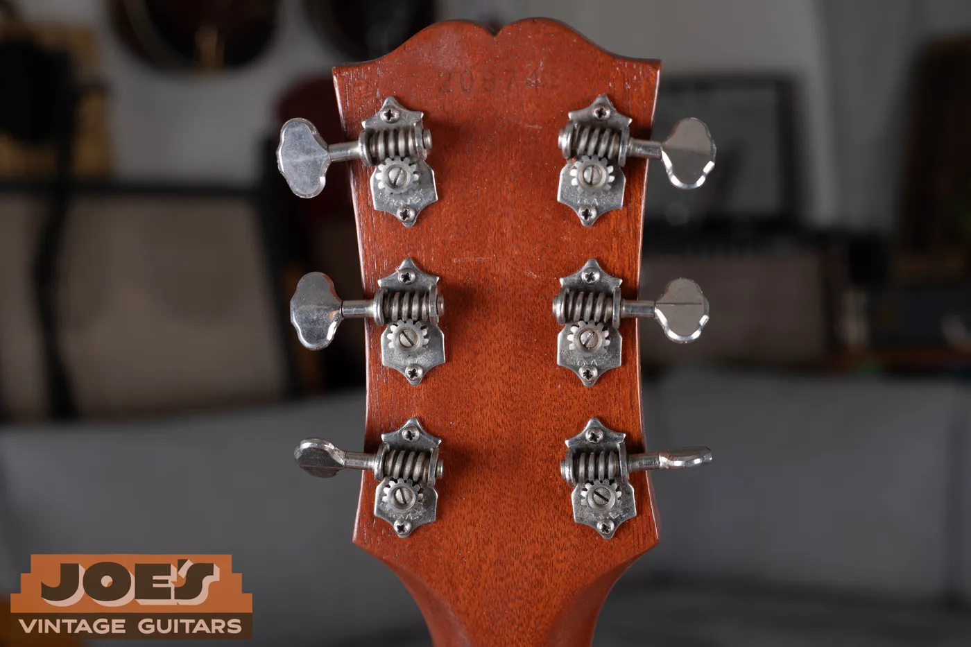 Early-1960s Guild Starfire III showing rear headstock and tuners