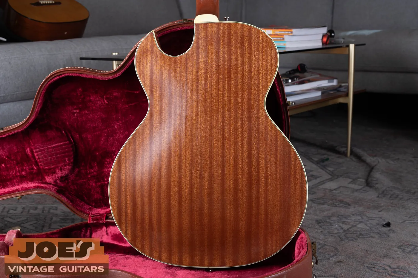 Early-1960s Guild Starfire III showing body back
