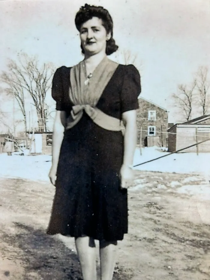 Early portrait of Sylvia, original owner of the 1959 Gibson ES-335