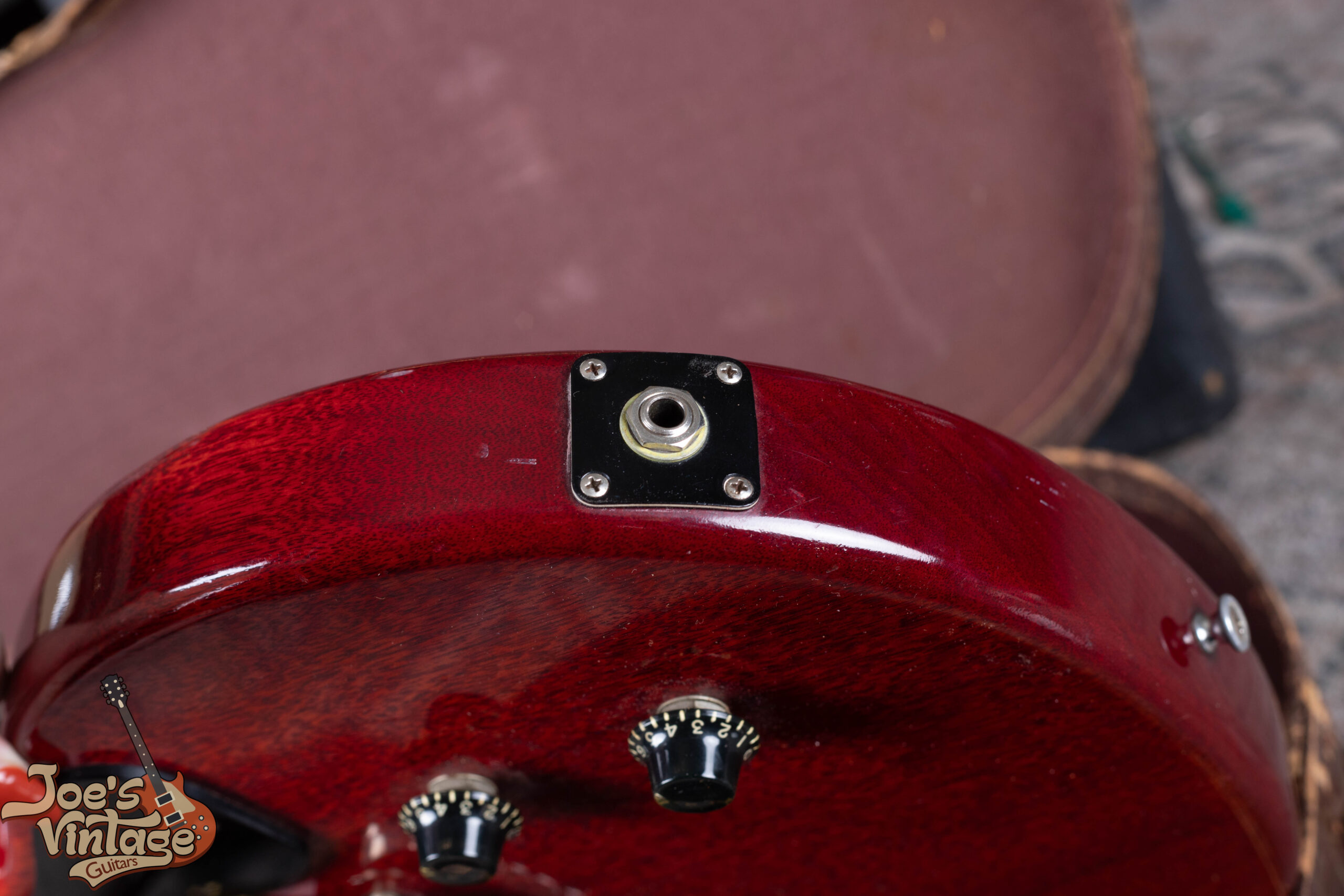 Black output jack plate on a 1959 Gibson Les Paul Junior, a period-correct detail worth checking during authentication