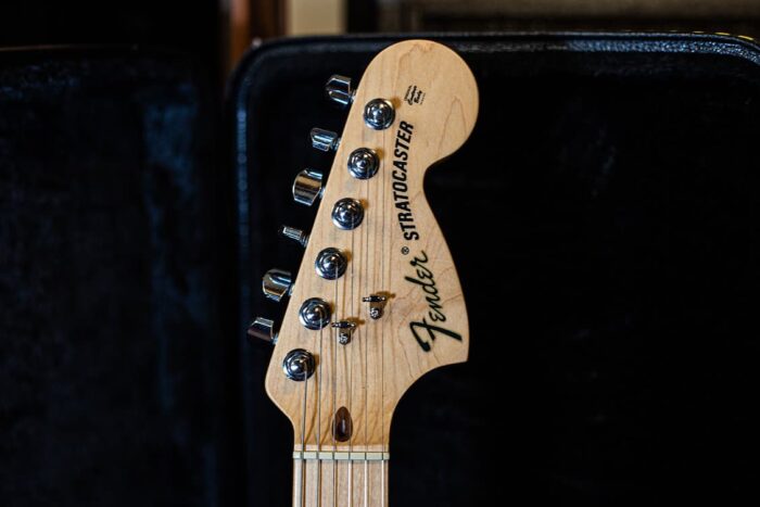 2009 Fender Highway One Stratocaster - Image 4