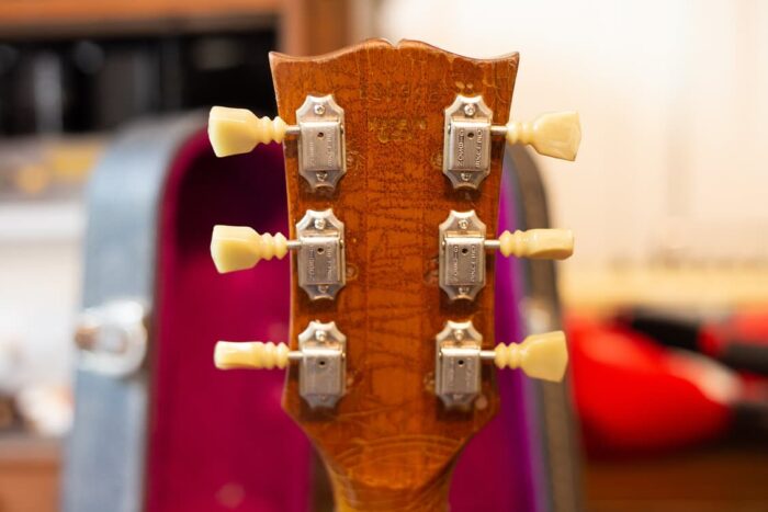 1971 Les Paul Deluxe Goldtop - Image 8