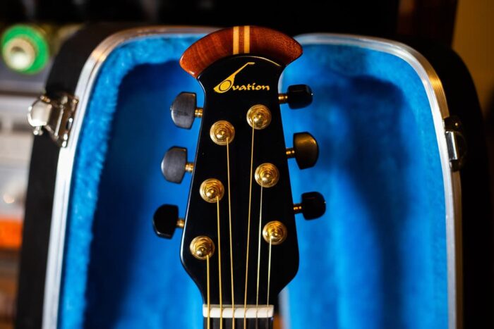 1984 Ovation 1984-5 - Image 2