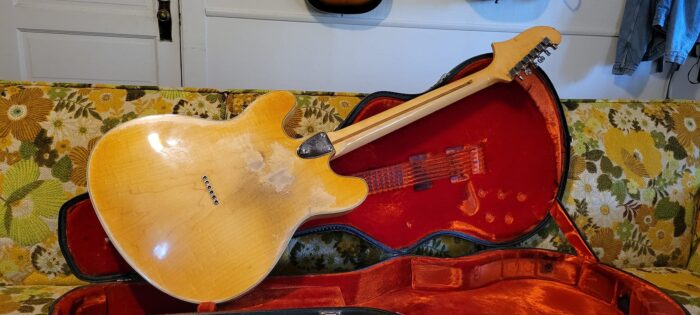 1976 Fender Starcaster - Image 2