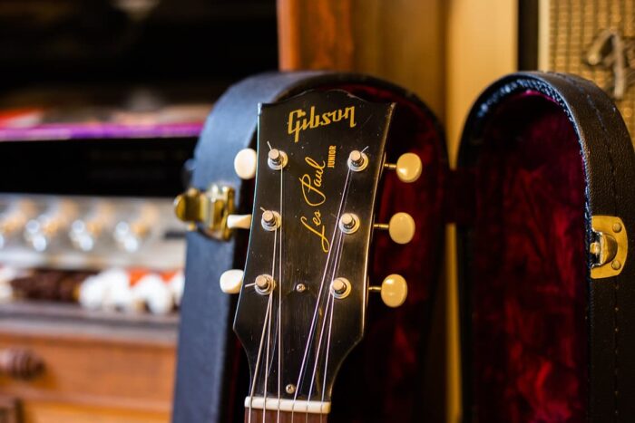 2006 Gibson Les Paul VOS 57 Reissue Jr. - Image 2