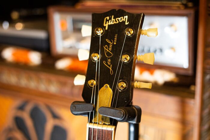 1976 Gibson Les Paul Deluxe - Image 5
