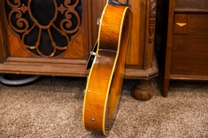 1951 Gibson ES-300 - Image 5