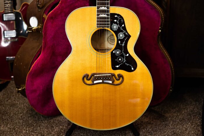 1990 Gibson J-200