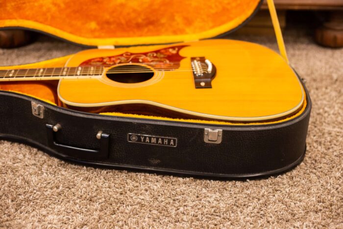 1970s Yamaha FG-300 - Image 3