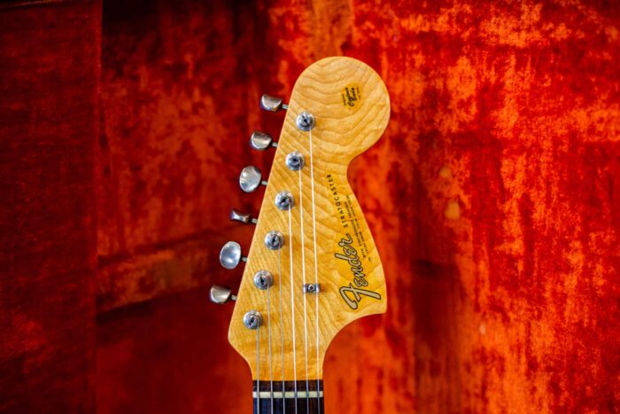 1965 Fender Stratocaster - Image 18