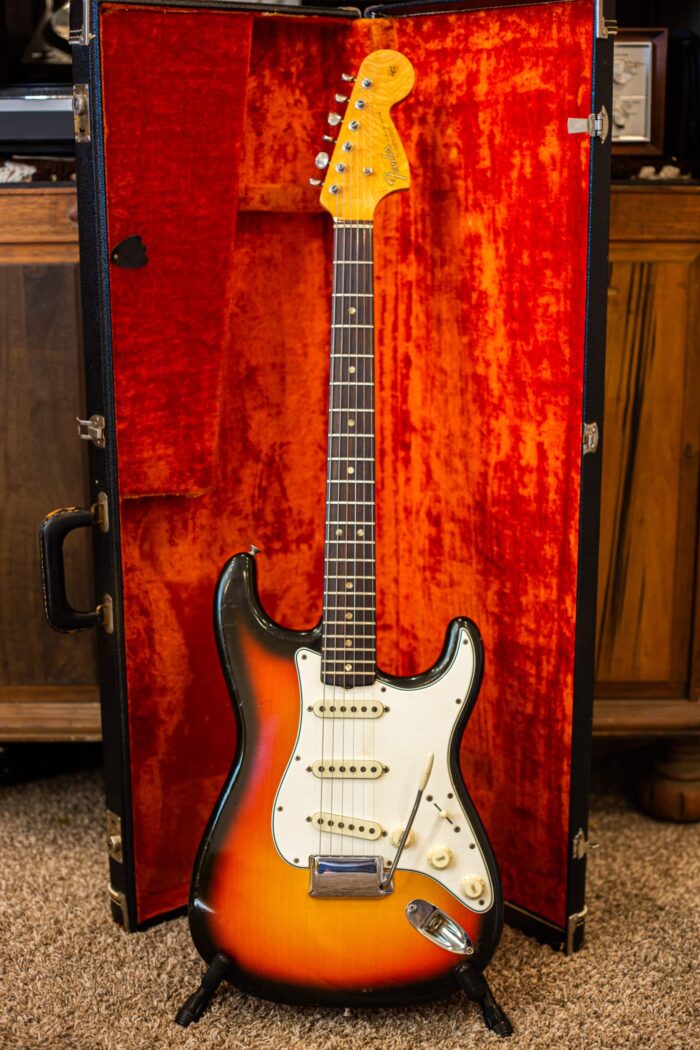 1965 Fender Stratocaster - Image 17