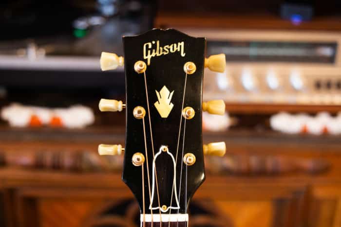 1965 Gibson Hummingbird - Image 17