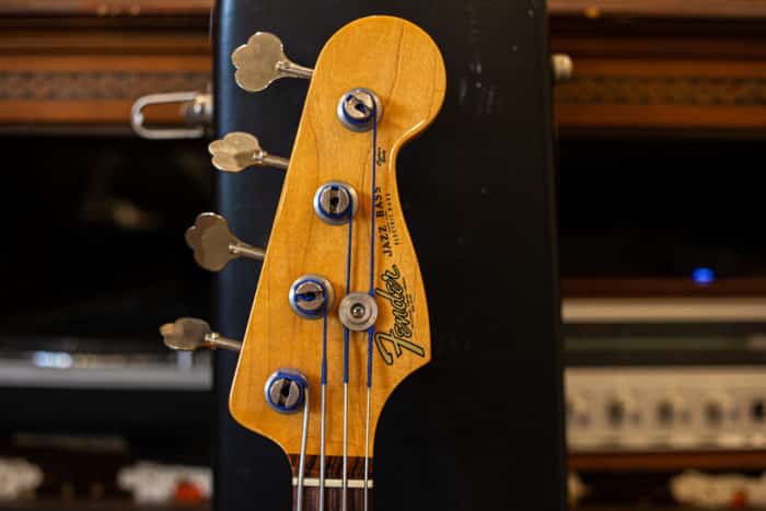 2002 Fender AVRI 62 Reissue Jazz Bass - Image 7