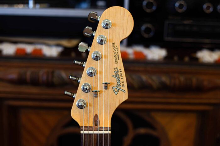 1988 Fender Stratocaster - Image 3