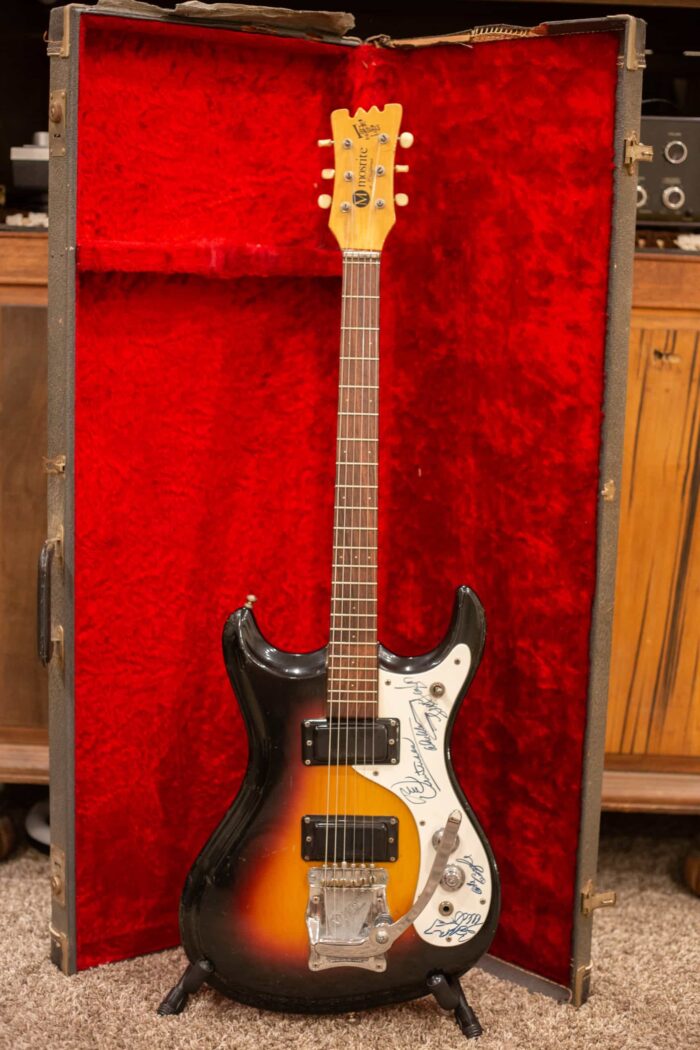 1960s Mosrite Mark V - Image 8