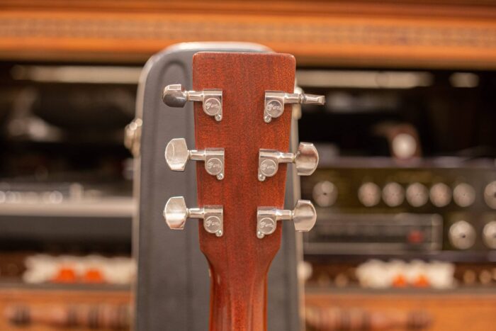 1990 Martin D-18 - Image 3