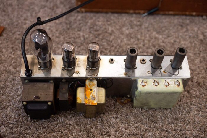 1958 Fender Tremolux Tweed Amplifier - Image 10