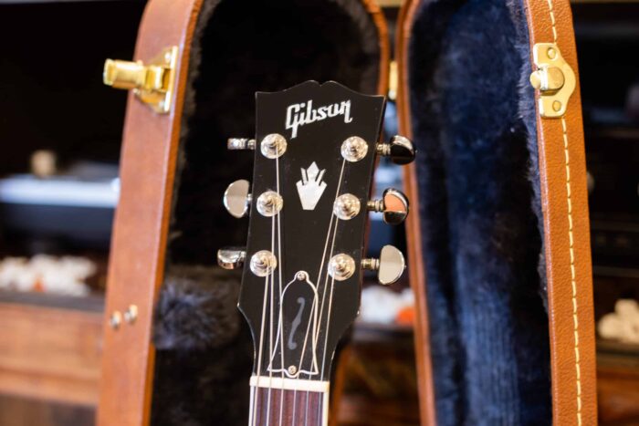 2018 Gibson ES-335 Ice Blue Metallic - Image 3