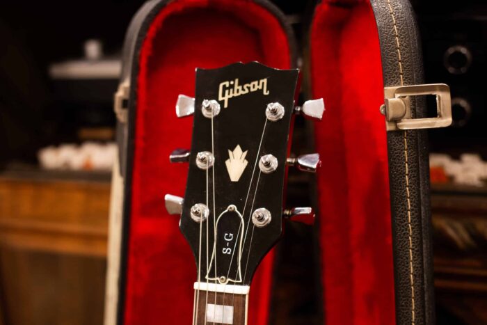 1975 Gibson SG Standard Tobacco Sunburst - Image 3