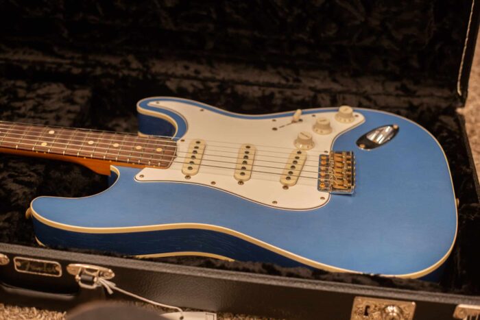 Fender Custom Shop Limited-Edition Double-Bound Stratocaster Journeyman Relic 2021 Aged Lake Placid Blue Used – Mint - Image 10