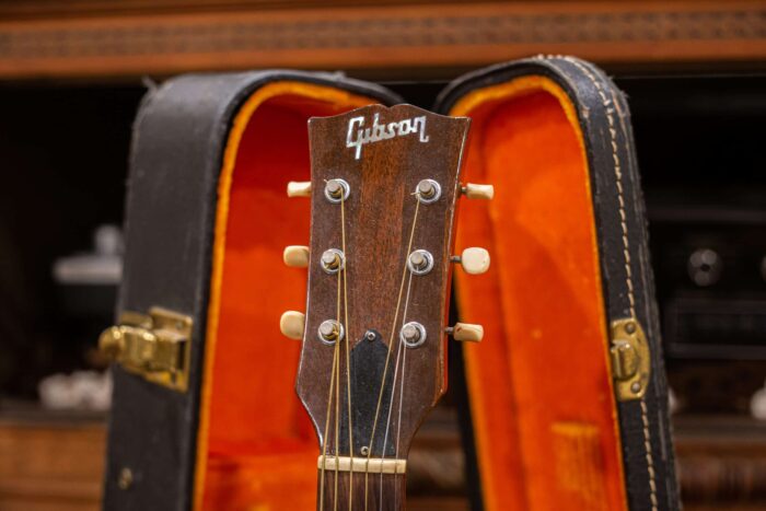 Gibson J-50 1968 Natural - Image 3
