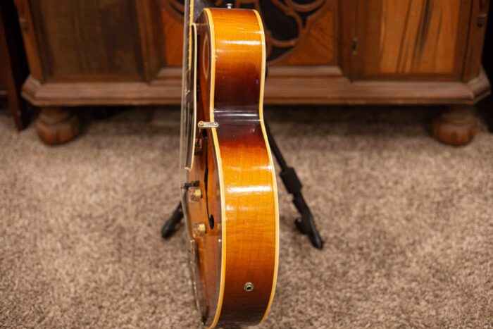 1947 Gibson ES-300 - Image 9