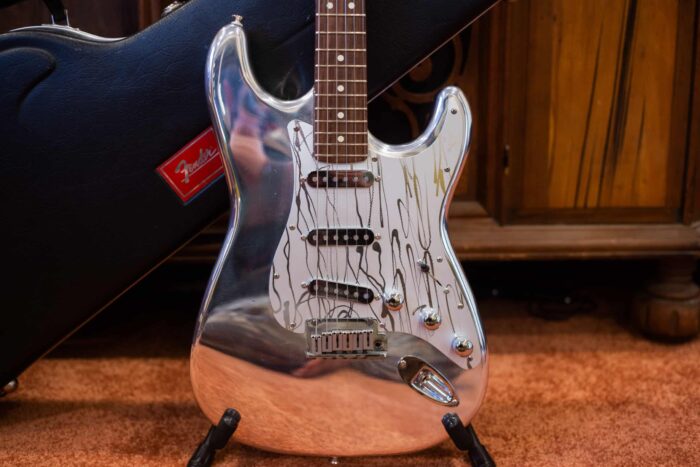 1993 Fender 40th Anniversary Aluminum Stratocaster - Image 6