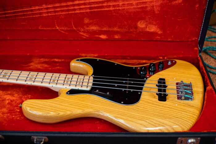 1976 Fender Jazz Bass Natural - Image 8