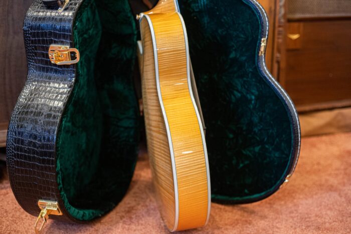 2004 Guild Benedetto X-700 Stuart - Image 9