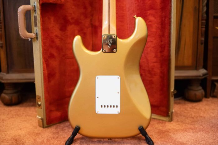 1981 Fender Dan Smith Gold Stratocaster - Image 9