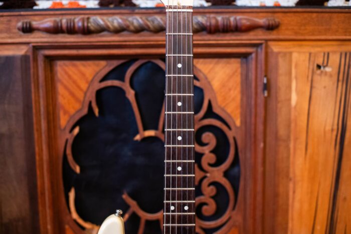 1989 Fender Stratocaster Custom Shop Olympic White - Image 4