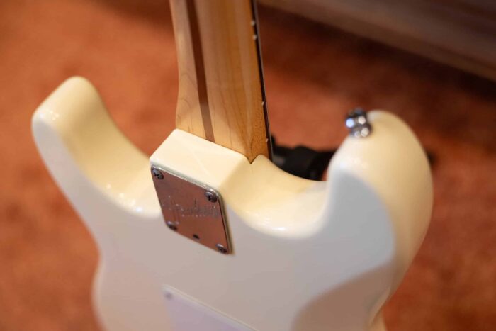 1989 Fender Stratocaster Custom Shop Olympic White - Image 9