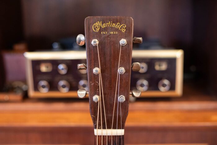The headstock of the Martin 000-18