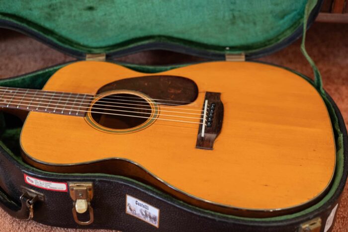 A Martin 000-18 in its' case