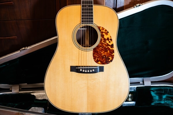 Antique Custom Guitars
