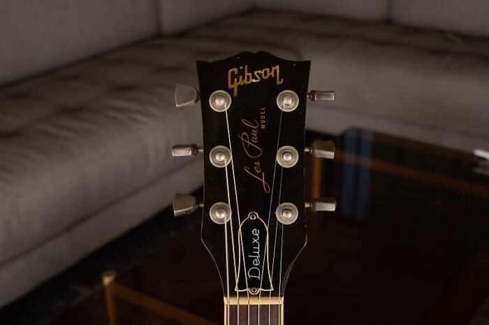 Gibson Les Paul Deluxe 1975 - Faded Wine Red - Image 3