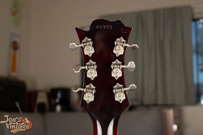 Guild S-200 Thunderbird 1965 - Sunburst - Image 7