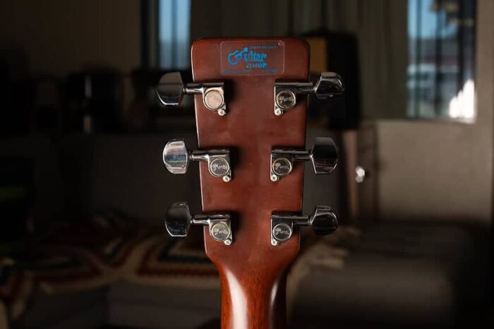 Martin D-19 1980 - Gorgeous Ambered Top - Image 7